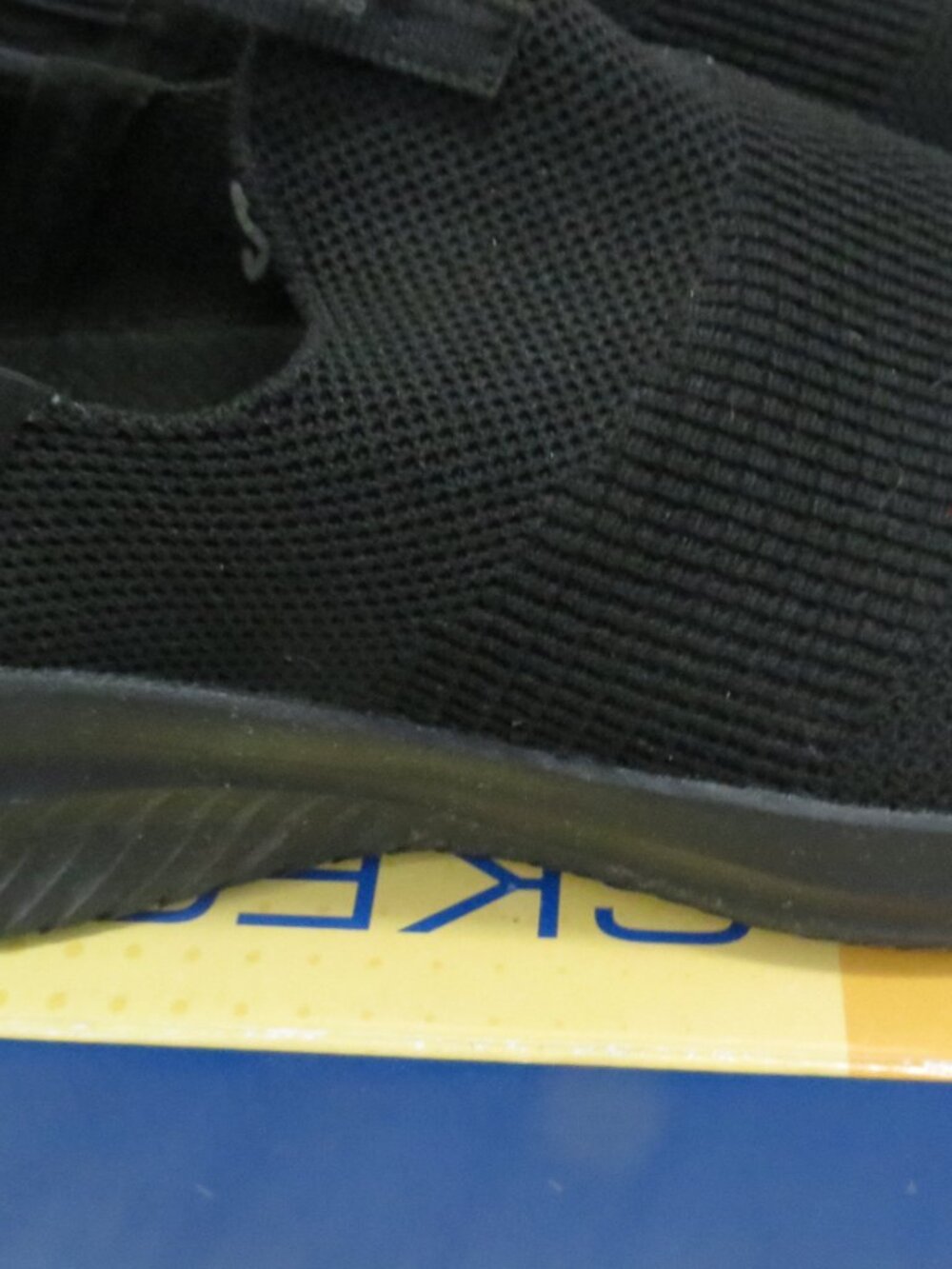 Skechers 149708 Black Slip-Ins Air-Cooled Memory Foam Ultra Flex 3.0 Sneaker 8.5